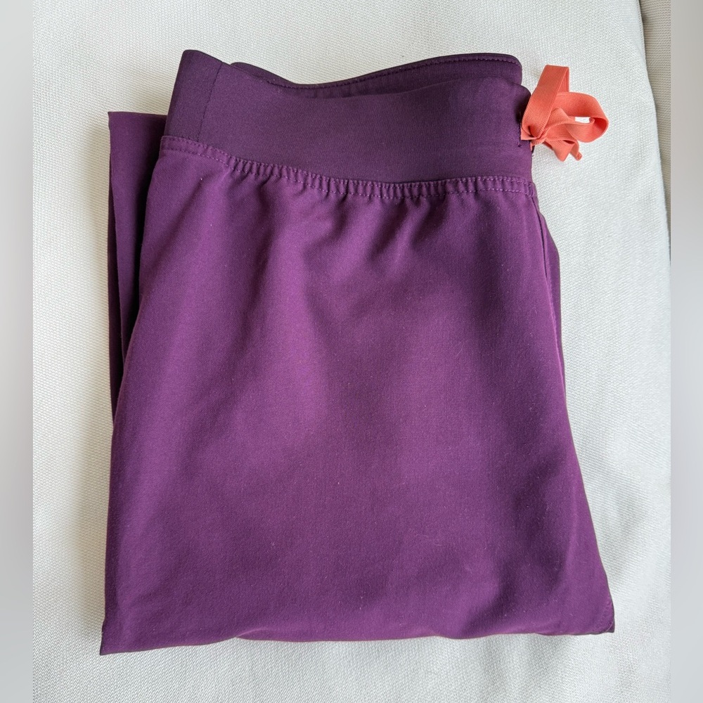 Figs Livingston Basic Scrub Pants - Size M - Deep Purple